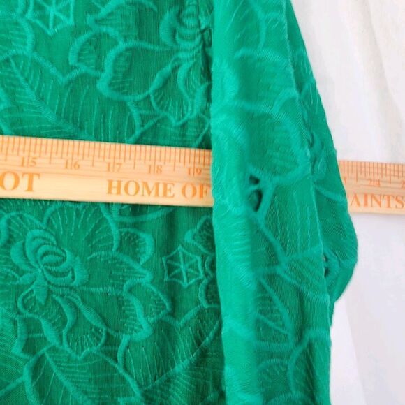 Anthropologie Akemi + Kin Kelly Green Eyelet Embroidered Tunic Top Blouse Boho - Picture 13 of 13